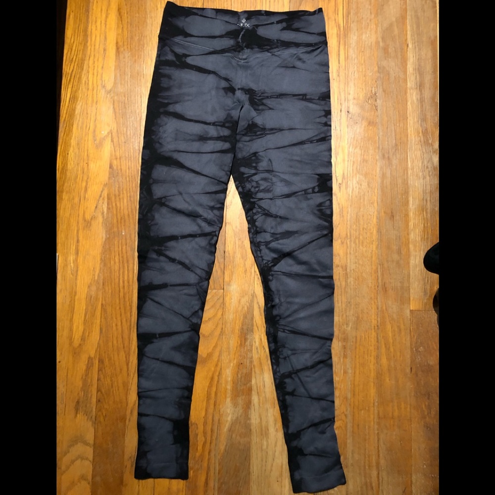 NUX leggings